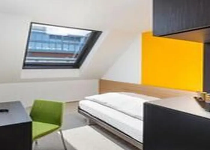 Zueri By Fassbind 4*