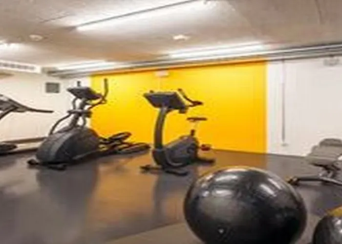 취리 바이 파스빈드 4*