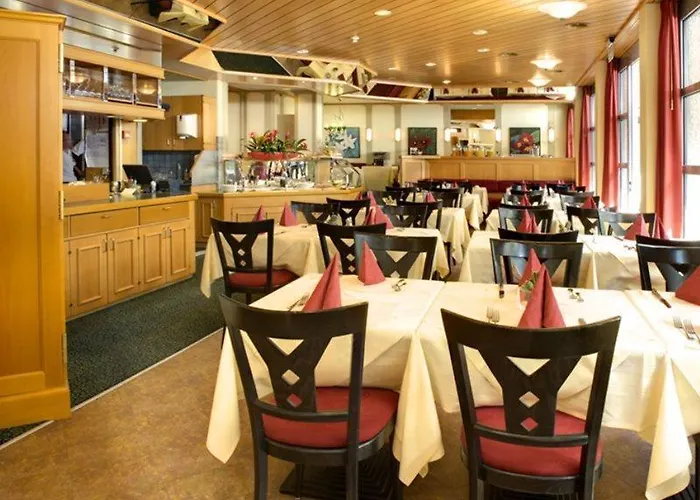 מלון Zueri By Fassbind 4*