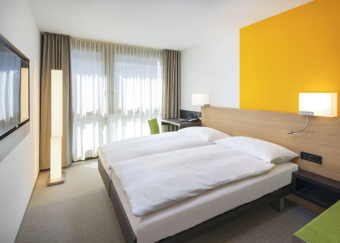 祖利法斯班德酒店 4*